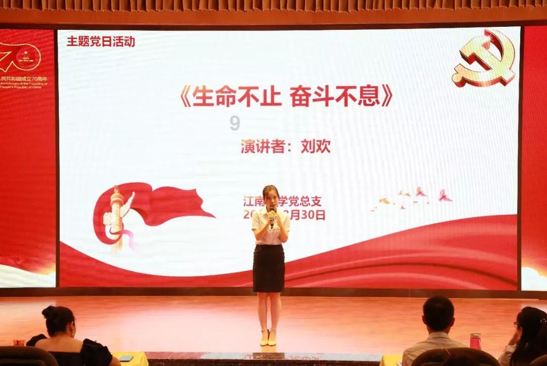 最伤感的黑白照片,一个班的飞行员几乎全部牺牲,平均年龄23岁